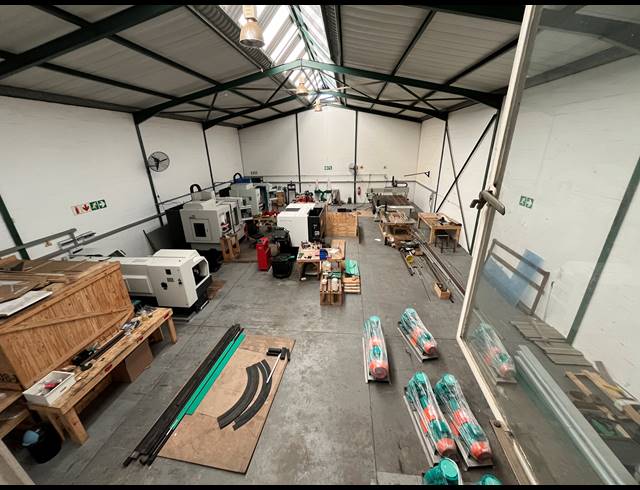 395M² WAREHOUSE TO LET IN KILLARNEY GARDENS